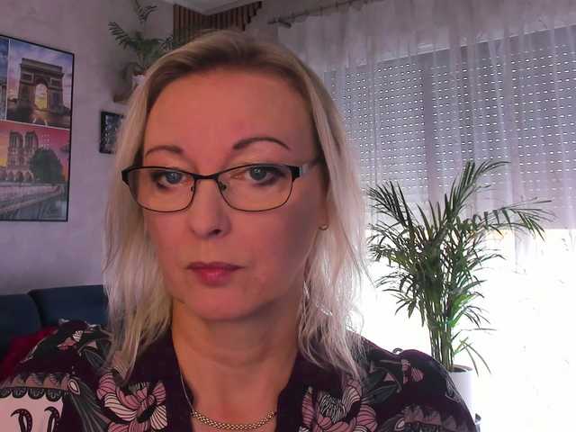 SoftVANESSA live cam on BongaCams