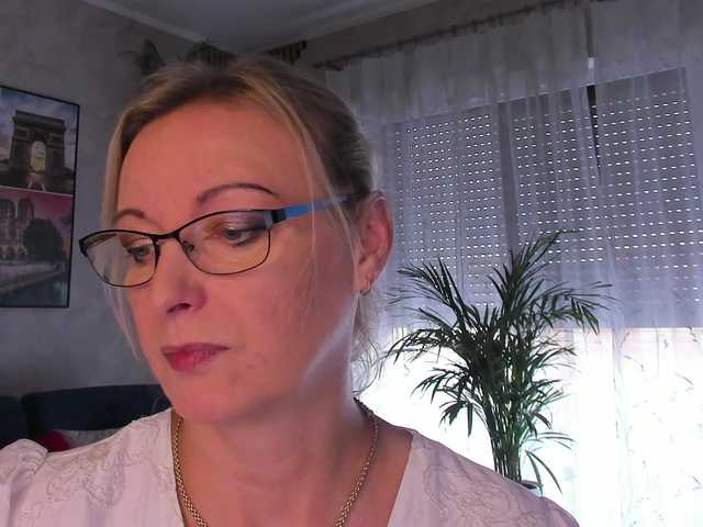 SoftVANESSA live webcam show