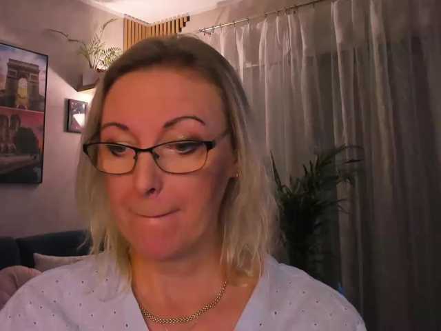 SoftVANESSA, en directo ahora en BongaCams