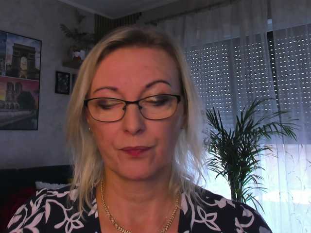 SoftVANESSA live cam on BongaCams