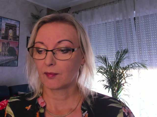 SoftVANESSA live webcam show