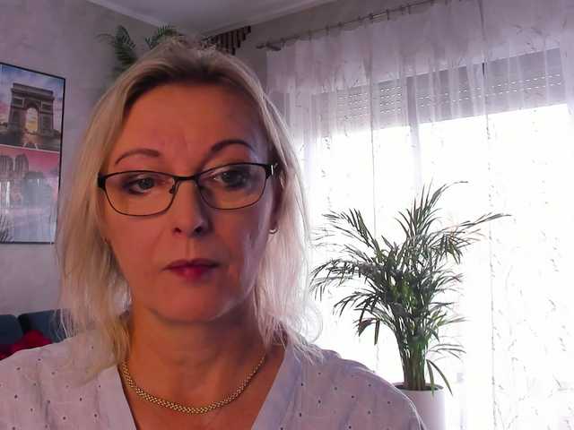 SoftVANESSA live webcam show