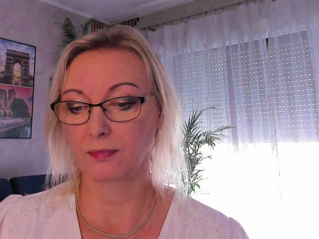 SoftVANESSA live webcam show