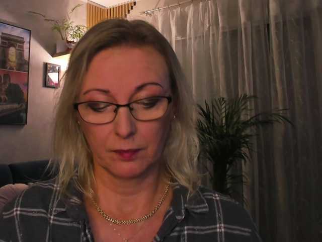 SoftVANESSA live cam on BongaCams