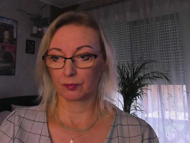 SoftVANESSA live cam on BongaCams