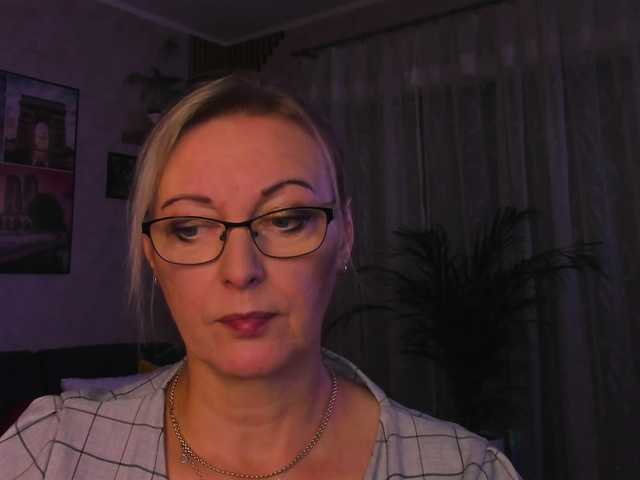 SoftVANESSA live cam on BongaCams