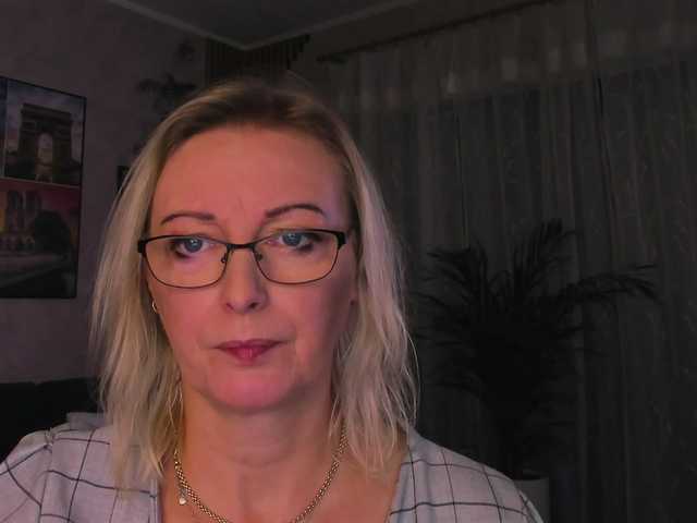 SoftVANESSA live cam on BongaCams