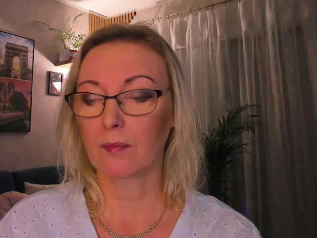 SoftVANESSA, live now on BongaCams