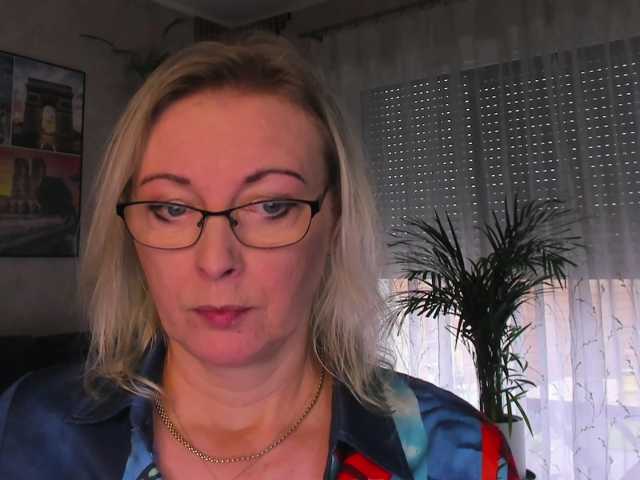 SoftVANESSA live cam on BongaCams