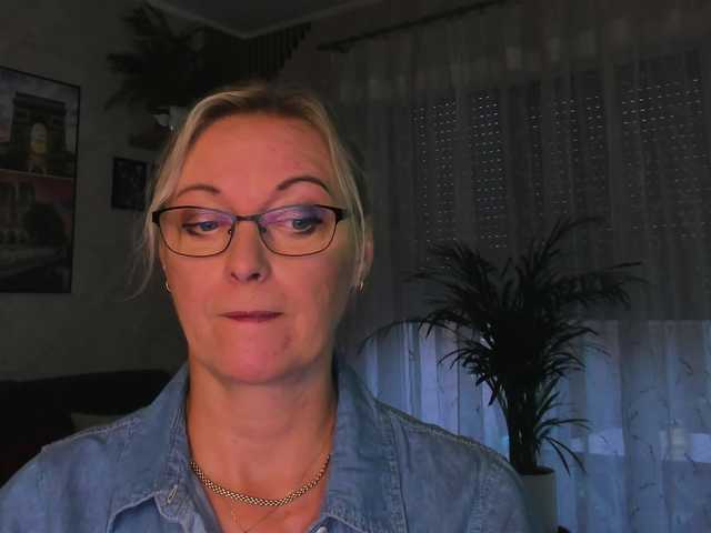 SoftVANESSA live cam on BongaCams