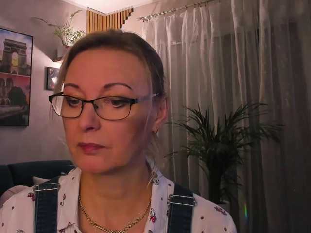 SoftVANESSA live cam on BongaCams