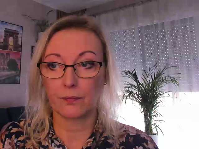 SoftVANESSA, en directo ahora en BongaCams