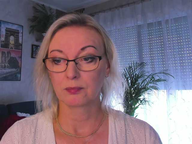 SoftVANESSA live cam on BongaCams