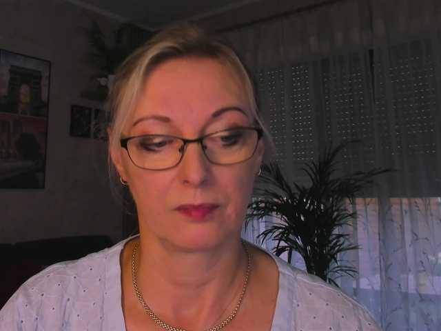 SoftVANESSA live webcam show
