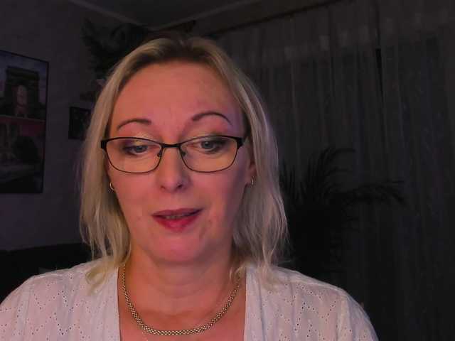 SoftVANESSA — Profile and Statistics on BongaCams