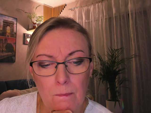 SoftVANESSA live cam on BongaCams