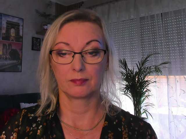 SoftVANESSA live cam on BongaCams