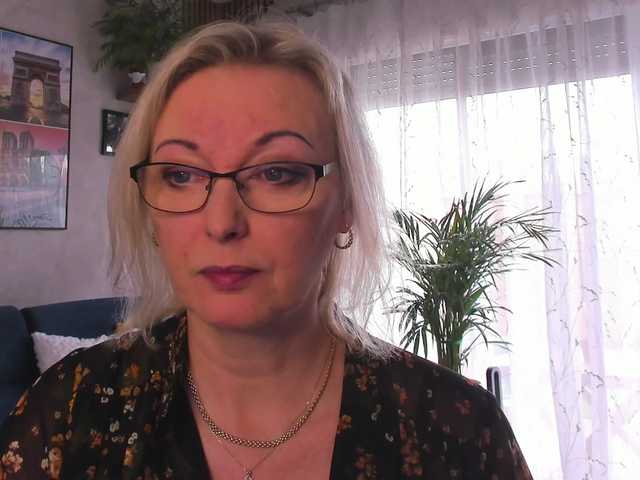 SoftVANESSA's BongaCams show and profile