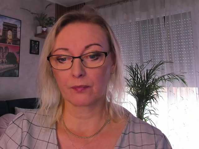 SoftVANESSA live cam on BongaCams