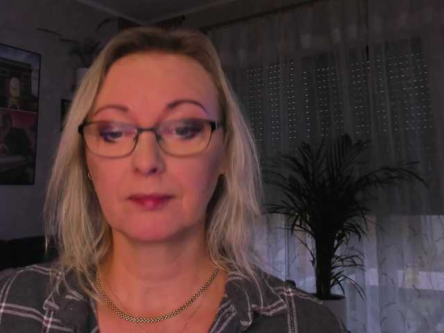 SoftVANESSA live cam on BongaCams