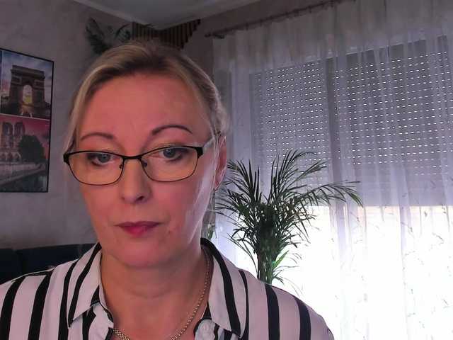 SoftVANESSA live cam on BongaCams