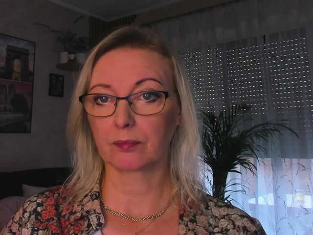 SoftVANESSA live cam on BongaCams