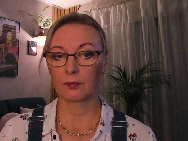 SoftVANESSA live cam on BongaCams