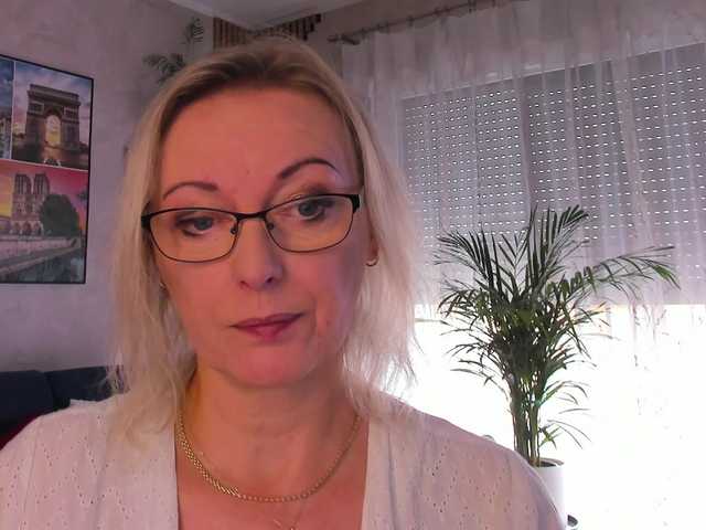 SoftVANESSA live cam on BongaCams