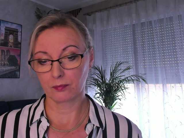 SoftVANESSA live cam on BongaCams