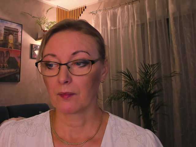 SoftVANESSA live cam on BongaCams