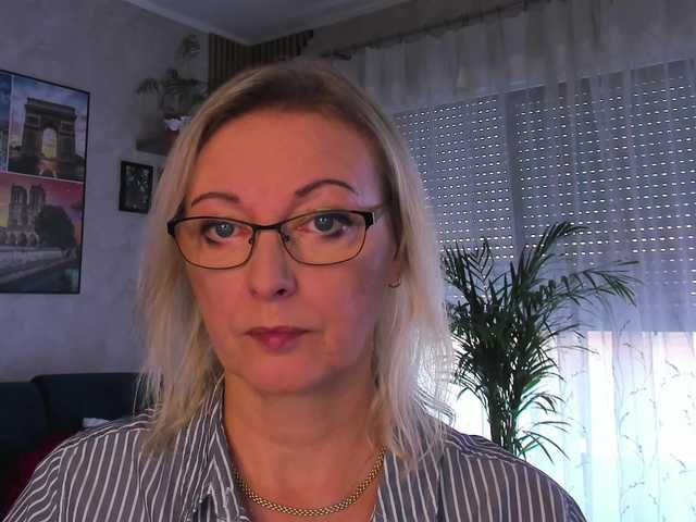 SoftVANESSA live cam on BongaCams