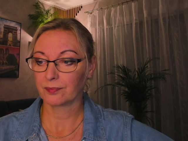SoftVANESSA live cam on BongaCams