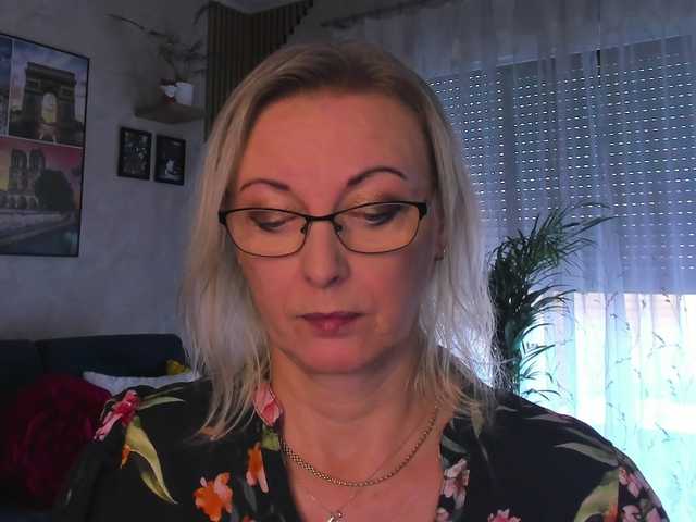 SoftVANESSA live cam on BongaCams