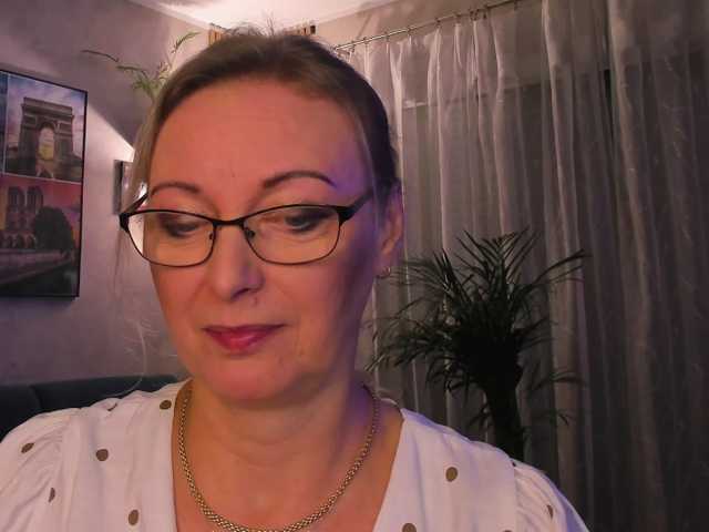 SoftVANESSA live cam on BongaCams