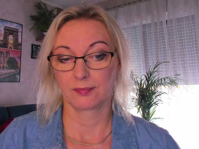 SoftVANESSA live cam on BongaCams
