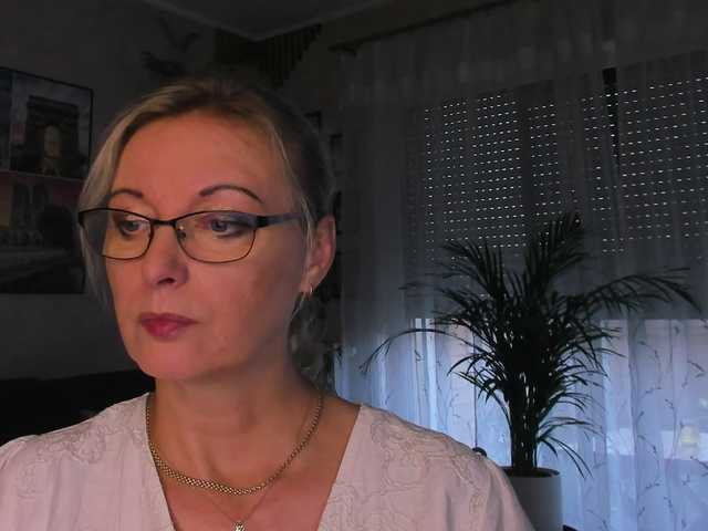 SoftVANESSA live cam on BongaCams
