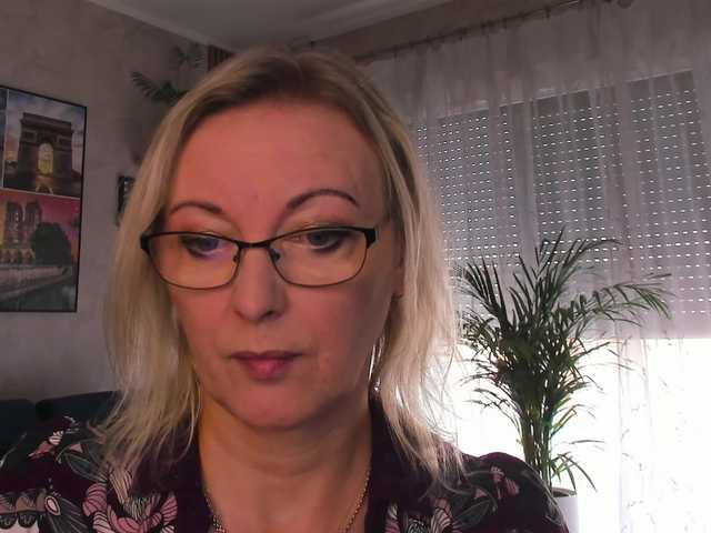 SoftVANESSA live cam on BongaCams
