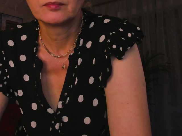 le modèle SoftVANESSA est en webcam porno dans un show sur le site bongacams, il possède les tags suivants: White/Caucasian,Blonde,Shaved