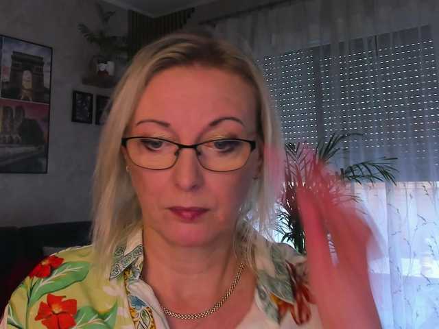 SoftVANESSA live cam on BongaCams