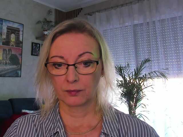 SoftVANESSA live cam on BongaCams
