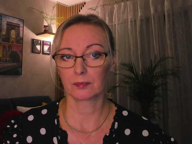 SoftVANESSA live cam on BongaCams