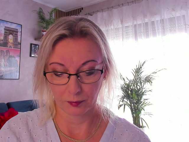 SoftVANESSA live webcam show