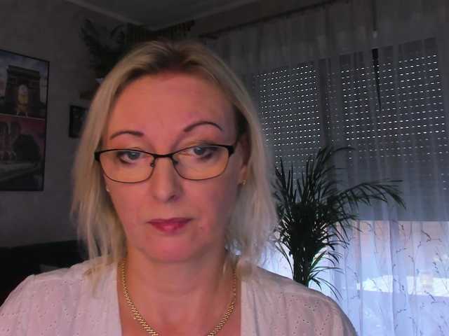 SoftVANESSA live cam on BongaCams