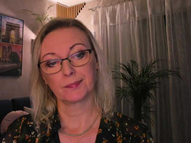 SoftVANESSA live cam on BongaCams
