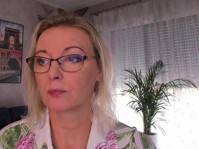 SoftVANESSA live cam on BongaCams