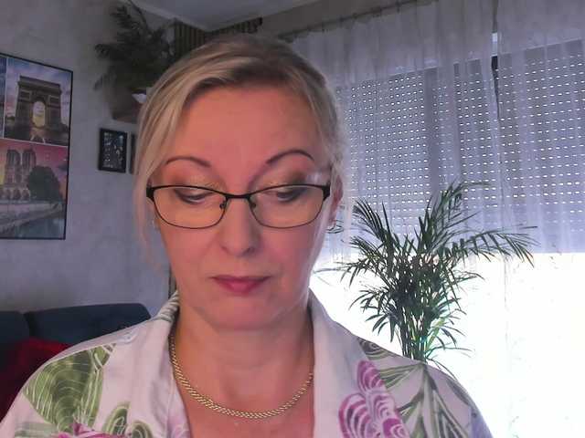 SoftVANESSA live cam on BongaCams