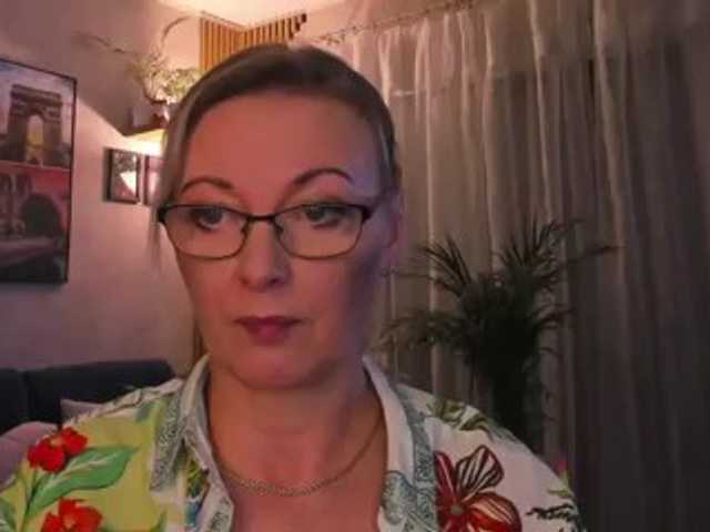SoftVANESSA live cam on BongaCams
