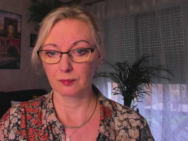 SoftVANESSA's BongaCams show and profile