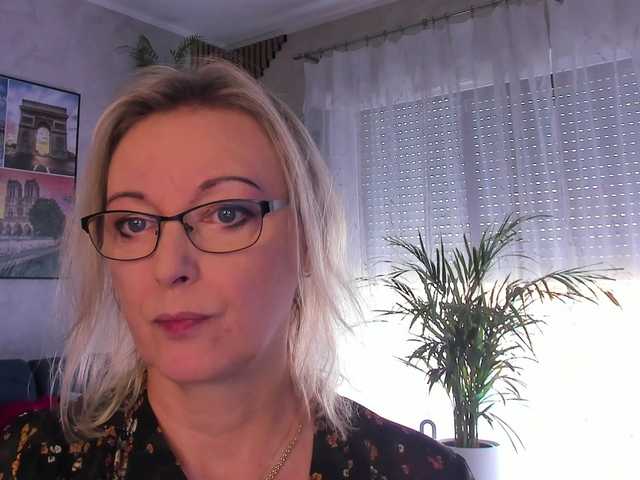SoftVANESSA live webcam show