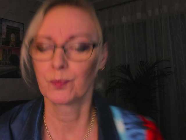 SoftVANESSA live cam on BongaCams